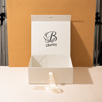 Échantillon Gratuit Boîte à Vêtements Pliante Rectangulaire Personnalisée en Carton OEM, Emballage Plat, Boîte Cadeau Magnétique Pliable en Papier