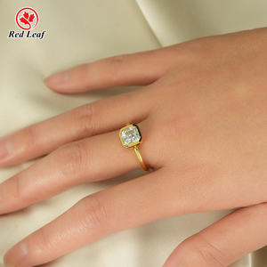 Anello di fidanzamento Redleaf con moissanite taglio Asscher da <span class=keywords><strong>2</strong></span> carati, nuovo design, in argento sterling 925. - Product Image 5