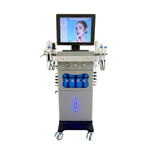 Máquina Facial Profesional Vertical Salon 18 en 1 de Hidrodermoabrasión con Burbujas de CO2 y Pulverización de Oxígeno para el Cuidado de la Piel - Product Image 1