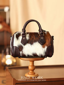 HALFWORK Sac Boston en <span class=keywords><strong>cuir</strong></span> de vachette pleine fleur, design robuste, pour femme, en <span class=keywords><strong>cuir</strong></span> tanné végétal, avec broderie sculptée, sac coussin, sac fourre-tout - Product Image 1