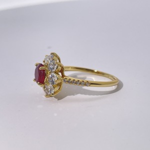 แหวนทองแดงรูปดอกไม้ประดับเพชรซิคอนสีแดงและสีขาวจากเทียนหยู เจมส์ เหมาะสำหรับสวมใส่ในชีวิตประจำวันหรือเป็นของขวัญ - Product Image 3