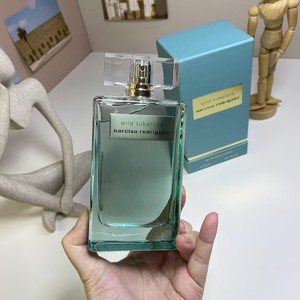 น้ำหอม Rodriguez Inspired EDP 100 มล. กลิ่นหอมติดทนนาน น้ำหอมหรูหราสำหรับใช้ในชีวิตประจำวัน ชุดของขวัญสำหรับเธอ ขายส่งสำหรับผู้หญิงและผู้ชาย - Product Image 6
