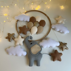 Idée cadeau pour bébé Jouets sur mesure Neutre Fait main Ballons <span class=keywords><strong>Cadre</strong></span> en bois Suspendu Éléphant volant en feutre Mobile pour bébé garçon fille - Product Image 6