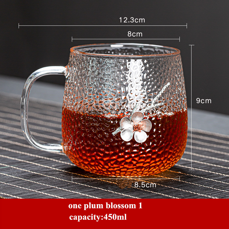 Un fiore di prugna 1