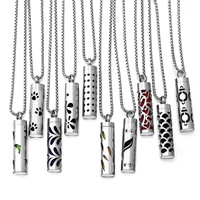 Diffuseur d'huiles essentielles en forme de pendentif, collier d'aromathérapie cylindrique en acier inoxydable, design de médaillon de style bohème