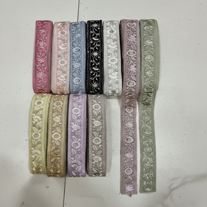 Lacets de travail en fil brodé avec options multicolores en paillettes brodées en largeur de 1.25 pouces en onze couleurs - Product Image 1
