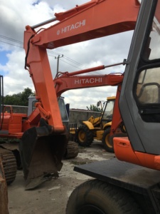 Excavateur sur pneus occasion Hitachi EX160/Hitachi EX160WD-1/Hitachi EX160 Excavateur sur pneus en vente - Product Image 5