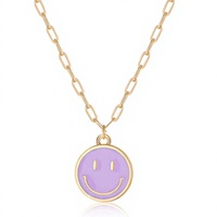 Nouveau Collier Pendentif Femme en Alliage de Zinc Plaqué Or avec Chaîne Perlée et Émail, Motif Visage Souriant, Style Académique Mignon