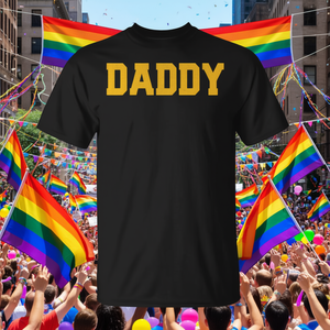 Camiseta LGBTQ del desfile del Orgullo con la bandera del arcoíris de Daddy Bear - Product Image 3