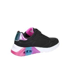 Zapatillas Skechers para niña, negras, con detalles en rosa y azul. - Product Image 5