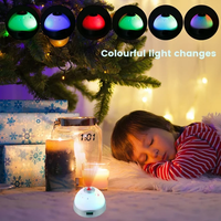 Veilleuse 7 couleurs changeantes Projection de plafond horloge numérique à piles pour enfants adultes électronique carré ABS anniversaire