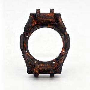 Boîtier en fibre de carbone forgée orange, accessoire de montre léger et durable - Product Image 1
