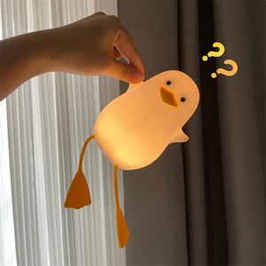 بطة صفراء ظريفة LED ليلية للأطفال غرفة نوم حفلة عيد ميلاد ضوء حطاط - Product Image 4