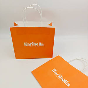 Sacs en carton recyclables personnalisés avec poignée longue, impression sérigraphique, taille et couleur personnalisables pour l'emballage de vêtements et de chaussures - Product Image 3