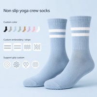 Service OEM Chaussettes de yoga antidérapantes pour femmes, chaussettes à grip avec semelle en silicone pour Pilates, Barre et usage domestique, logo personnalisé OEM