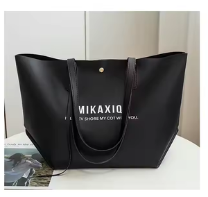 Sac fourre-tout en cuir véritable grande capacité pour femme avec fermeture éclair et chaînes, sac à bandoulière décontracté pour le shopping et le travail - Product Image 3