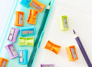 <span class=keywords><strong>Taille</strong></span>-<span class=keywords><strong>crayon</strong></span> manuel à prix d'usine, mini <span class=keywords><strong>taille</strong></span>-<span class=keywords><strong>crayon</strong></span> portable en plastique personnalisé pour crayons de couleur standard, fournitures de bureau pour étudiants - Product Image 4