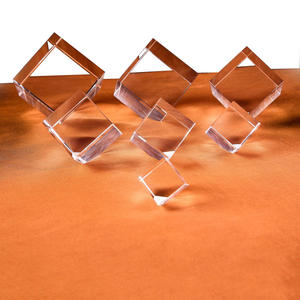 Vente en gros de cubes en verre cristal K9 vierges faits à la main de la marque Yexi pour la gravure laser 3D avec un design tendance - Product Image 3
