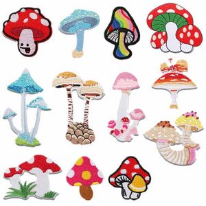 Patch thermocollant en polyester non tissé brodé en chenille motif champignon de dessin animé pour vêtements, chapeaux, textiles de maison - Badge AliExpress - Product Image 1