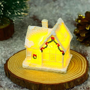 AYOYO Nouvelle Décoration De Noël Blanc Résine Lumineuse <span class=keywords><strong>Petite</strong></span> <span class=keywords><strong>Maison</strong></span> Micro Paysage Petites Décorations Cadeau De Noël - Product Image 3