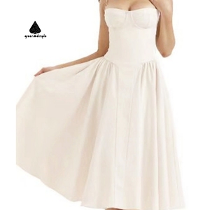 Robe décontractée vintage unie sur mesure, coupe ajustée et volumineuse, avec bretelles longues sur le côté pour femme - Product Image 5