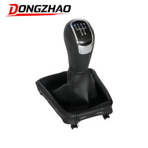 Pomello del Cambio Auto a 5/6 Marce con Cuffia in Pelle Giator per <span class=keywords><strong>Skoda</strong></span> Octavia II (09-12) / Superb II (08-12) / <span class=keywords><strong>Yeti</strong></span> (09-12) - Product Image 1