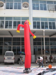 Muñeco Inflable Publicitario Rojo con Ventilador Incorporado, 3.6m de Altura, Impermeable, Alimentación por Enchufe, Fácil Instalación, Logotipo Personalizado, Impresión Digital - Product Image 4