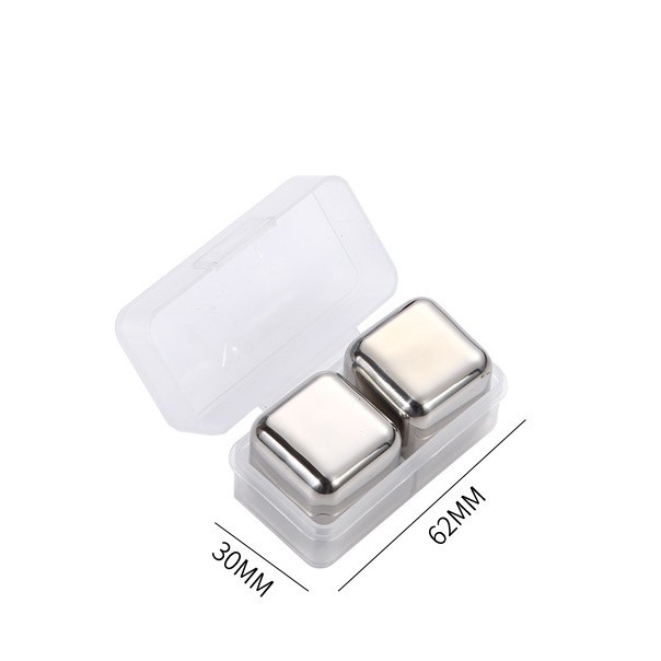 สองชิ้น