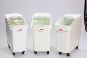 صندوق بلاستيكي كبير السعة للمكونات في المطبخ التجاري - Product Image 3