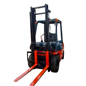 Montacargas Diésel Usado de 2.5 Toneladas de Alta Calidad y Bajo Precio en Oferta, con Altura de Horquilla de 3m - Product Image 1