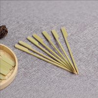 Brochettes en bambou jetables 100% écologiques - Design minimaliste, logo personnalisable, haute qualité, portables, pratiques pour barbecue au charbon de bois