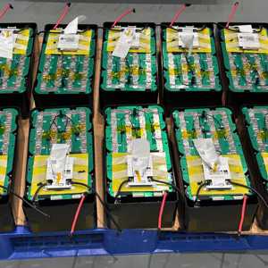 Batteries au lithium-fer-phosphate (LiFePO4) à décharge profonde 72V 50AH, 100AH, adaptées aux véhicules électriques à 2/3 roues - Product Image 4