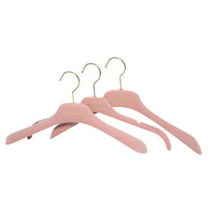 Ventes chaudes 2023, cintres pour vêtements pour femmes, économiques, durables, peu encombrants, cintres <span class=keywords><strong>en</strong></span> plastique blanc fins pour vêtements, cintres avec logo personnalisé - Product Image 4