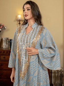 Robe Abaya Vintage Modeste en Polyester Brodé de Paillettes, Longueur Cheville, Design Anti-Statique, Manches Longues Évasées, pour Usage Quotidien - Product Image 4