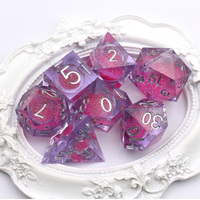 Ensemble de dés en résine polyédrique DND polis à la main, dés de jeu de rôle D&D de bureau avec contenu