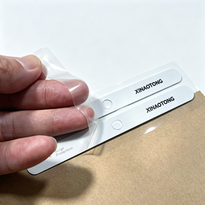 Película Protectora Adhesiva Negra con Reverso de Serigrafía Plateada de 0.5MM, Personalizable de Fábrica, Tipo Espejo para Mascotas - Product Image 1