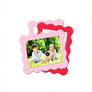 กรอบแม่เหล็กอ่อนสำหรับติดรูปภาพ สติ๊กเกอร์แม่เหล็กติดตู้เย็น ลายการ์ตูนทันสมัย ชุด 6 ชิ้น กระดานดำ MDF เรซิ่น ใช้ซ้ำได้ สำหรับบ้านและโรงเรียน - Product Image 3