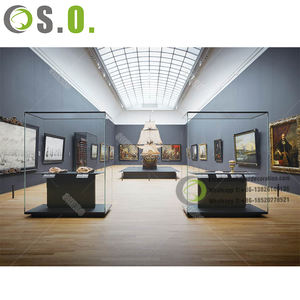 Vitrine musée design personnalisée Vitrine musée en verre trempé avec serrure - Product Image 1