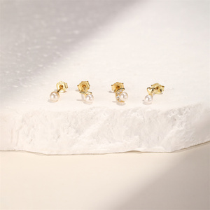 Boucles d'oreilles quatre pièces en argent S925, style luxe léger, mini, exquises, avec éléments étoile et lune incrustés de perles. - Product Image 2