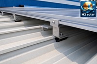 H2 Solar SUS304 Edelstahl T-Bolzen Solar-Dachklemme EPDM-Dichtung Trapezförmige Metalldach-PV-Montage