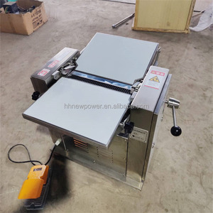 Equipo para cerdos Máquina peladora de piel de cerdo Fabricante de China Máquina cortadora de carne de piel de cerdo - Product Image 4