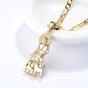 Collier pendentif Saint Lazarus en alliage plaqué or 18 carats avec zircone cubique, breloque religieuse, chaîne Figaro, amulette tendance - Product Image 1