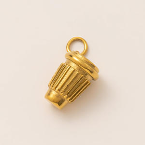 Vente en gros de micro pendentifs minuscules en acier inoxydable PVD plaqué <span class=keywords><strong>or</strong></span> 18 carats pendentifs à breloques pour la fabrication de bijoux - Product Image 6