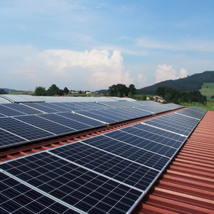 Panneaux solaires monocristallins haute capacité, demi-cellules, entièrement noirs, bifaciaux, double vitrage, efficacité 23 %, 800 W, pour centrale électrique - Product Image 1