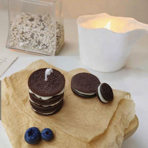 Velas Aromáticas de Cera de Soja Natural con Aroma a Galletas de Chocolate Simuladas, Hechas a Mano, Seguras y Ecológicas, para Días Festivos - Product Image 3
