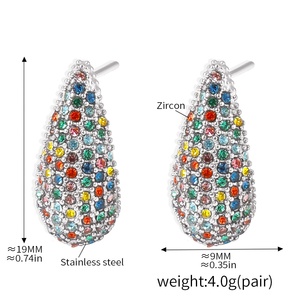 Boucles d'oreilles pour femme QX, modèle tendance, triangle créatif en zirconium sur acier inoxydable plaqué or, bijoux personnalisés - Product Image 5