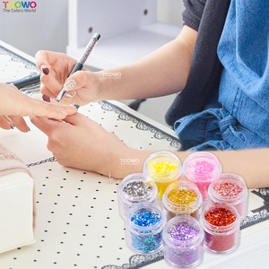 Poudre <span class=keywords><strong>de</strong></span> paillettes <span class=keywords><strong>de</strong></span> résistance aux solvants <span class=keywords><strong>de</strong></span> flocons <span class=keywords><strong>de</strong></span> paillettes holographiques cosmétiques pour Nail Art Eye Face Makeup Body Polish - Product Image 2