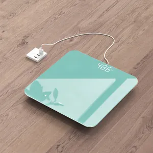 مقياس جسم مشحون بمنفذ USB بتصميم شعبي