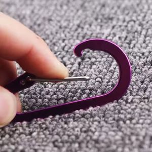 Clip haute résistance résistant à l'usure, 6 pièces, polyvalent pour la fixation d'équipements, la randonnée et les essentiels de voyage - Product Image 4
