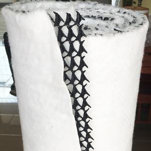 Géogrille composite à trois couches pour les décharges, les murs de soutènement et les jardins sur toits, avec noyau en filet de 5 mm d'épaisseur - Product Image 4